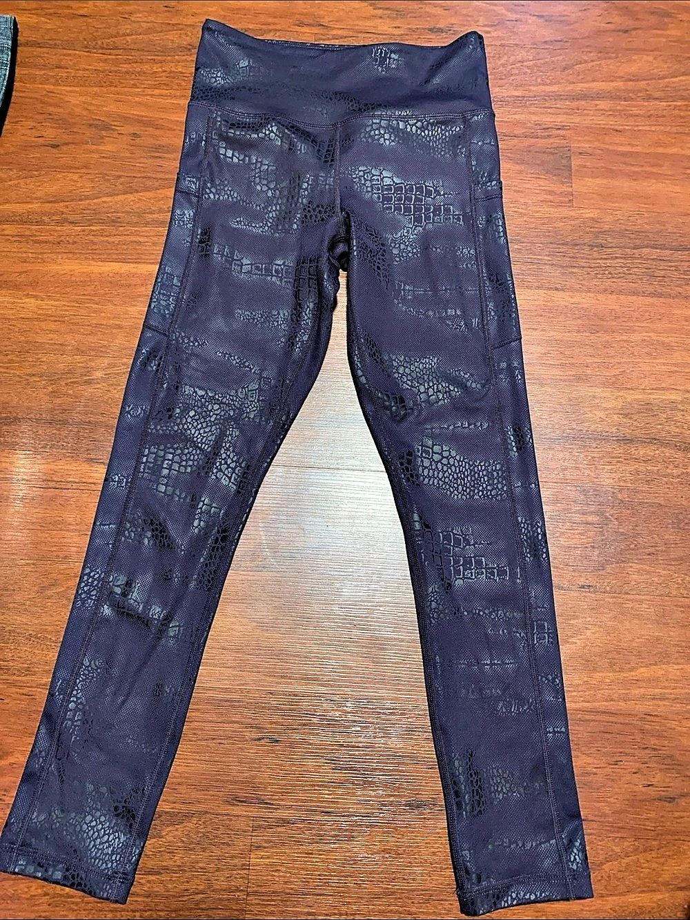 Zyia plum leggings